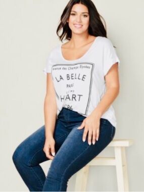 La Belle White Scoop Neck Graphic Tee with Black Print Size L